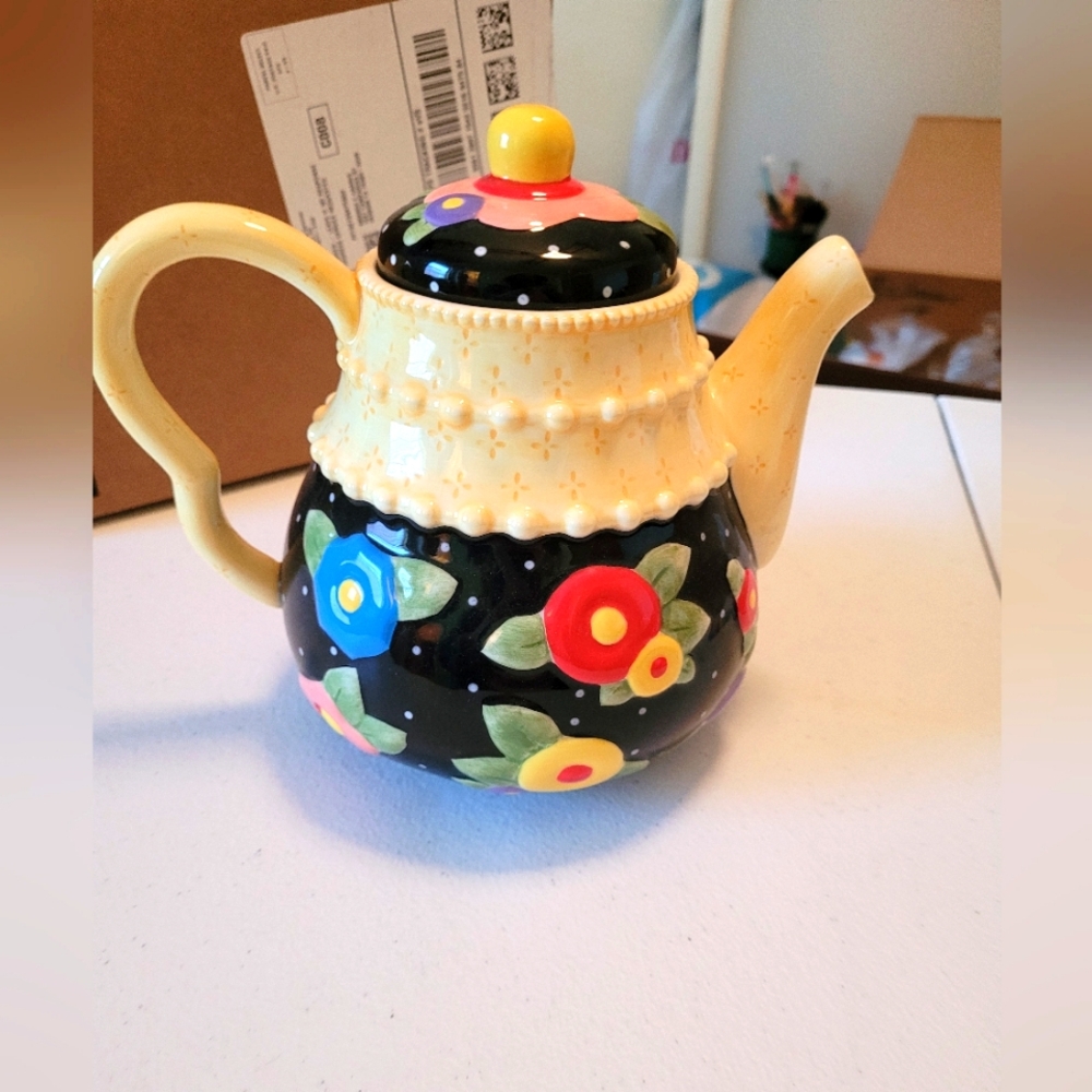 Teapot